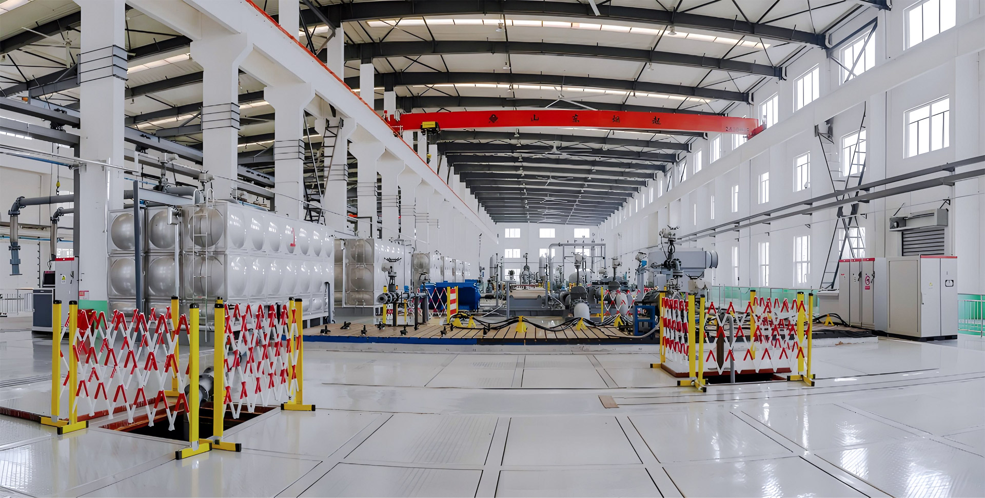 興建國標(biāo)一級試驗(yàn)臺